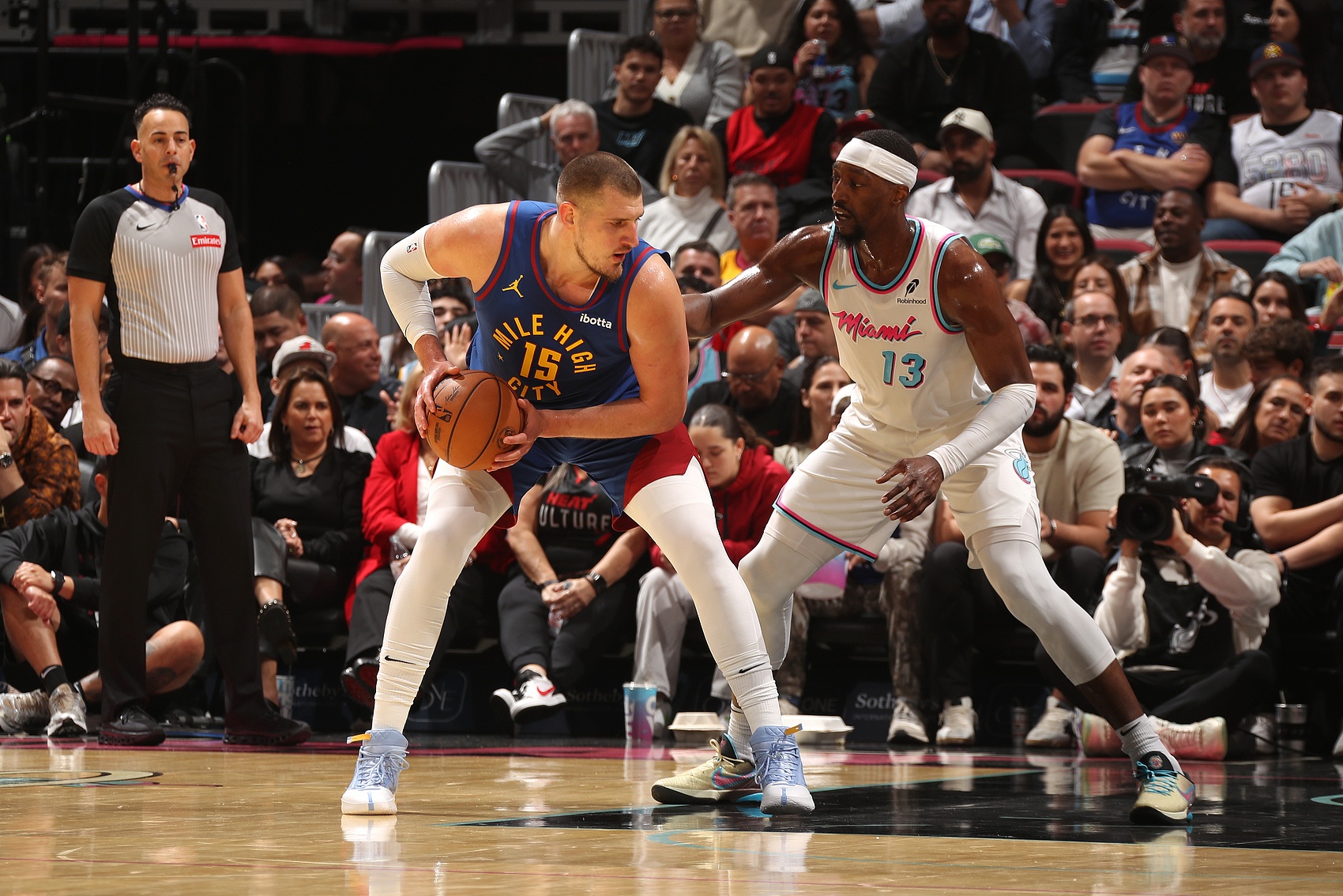 九游体育-Skip：东契奇&amp;库里等人拿83分我都接受 但场均18分的阿德巴约不行